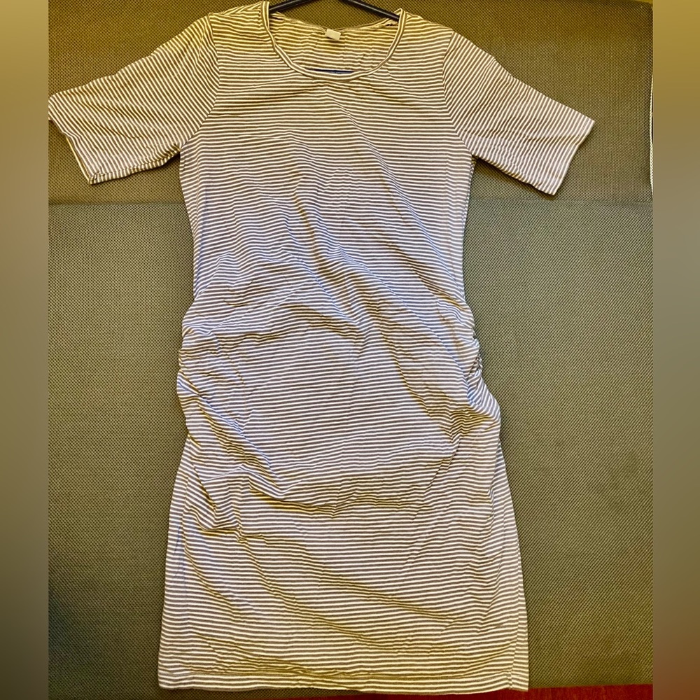 Old Navy maternity size large dress